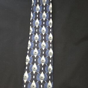 Elegant Geometric Tie in Blue and Black